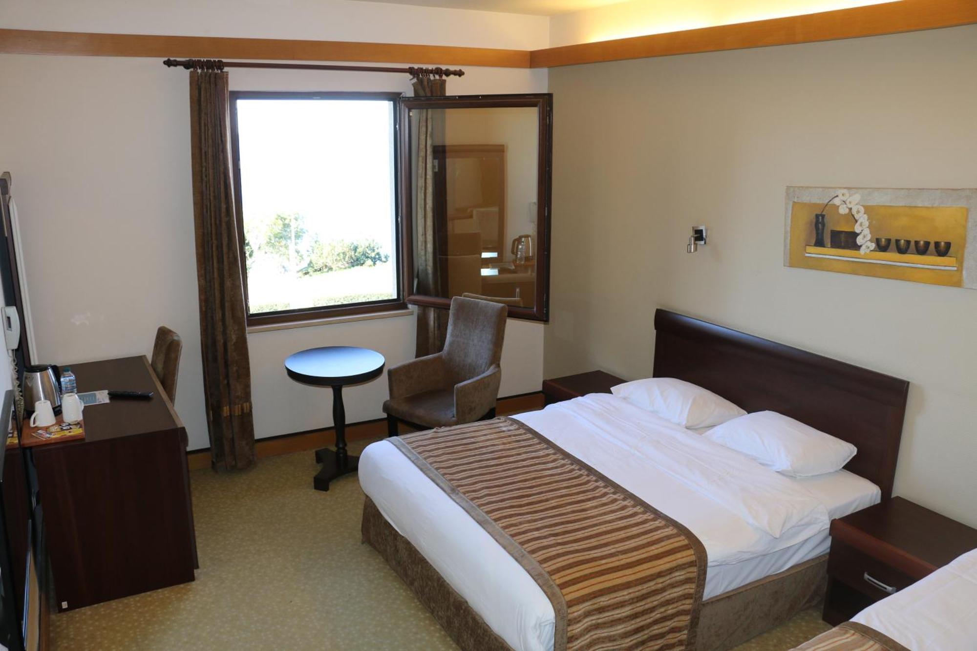 Hotel Lazlakar Sogutlu  Extérieur photo