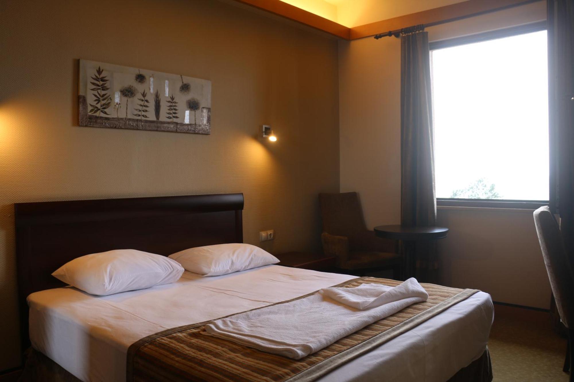 Hotel Lazlakar Sogutlu  Extérieur photo